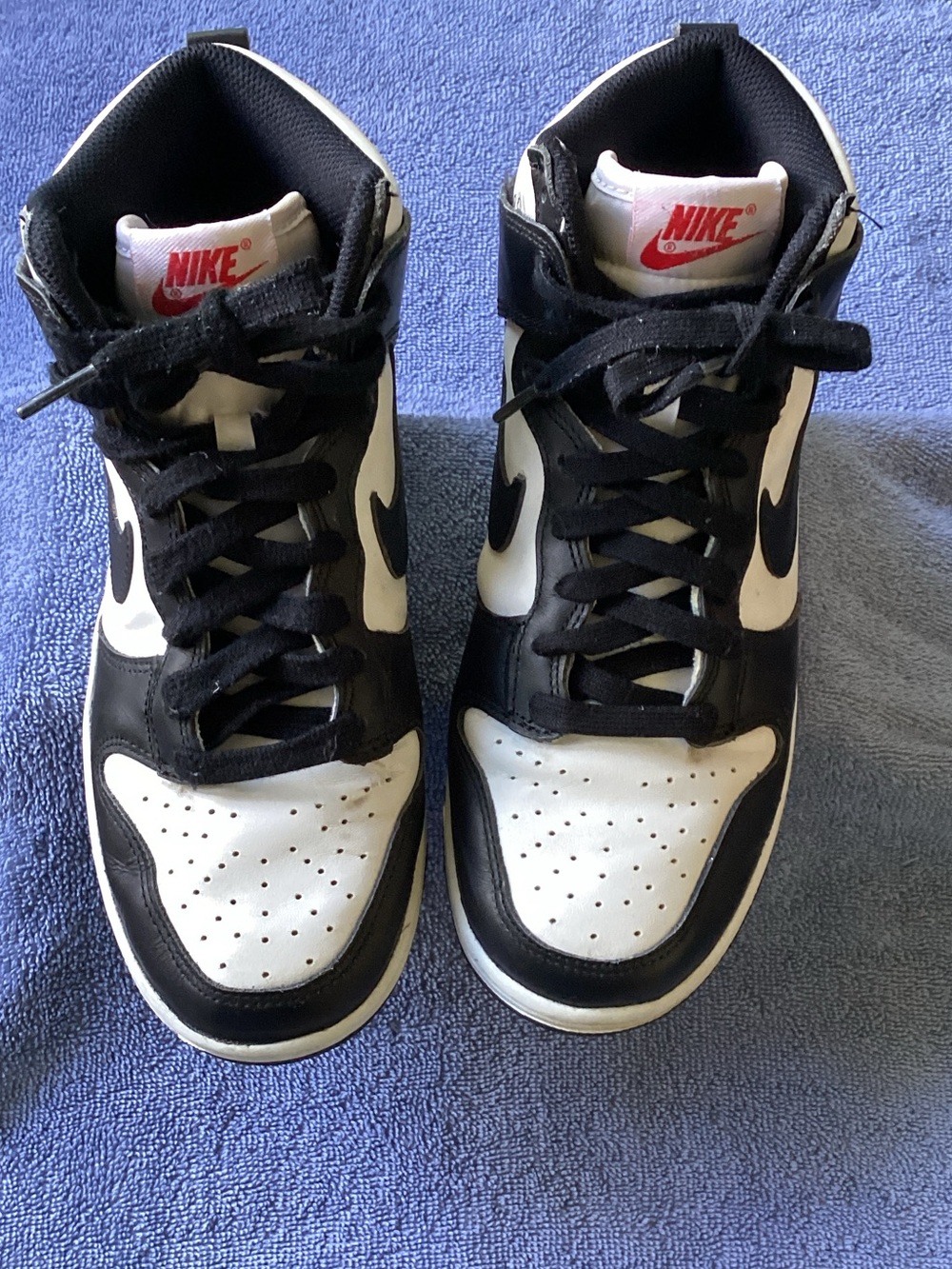 NIKE
DUNK LOW RETRO